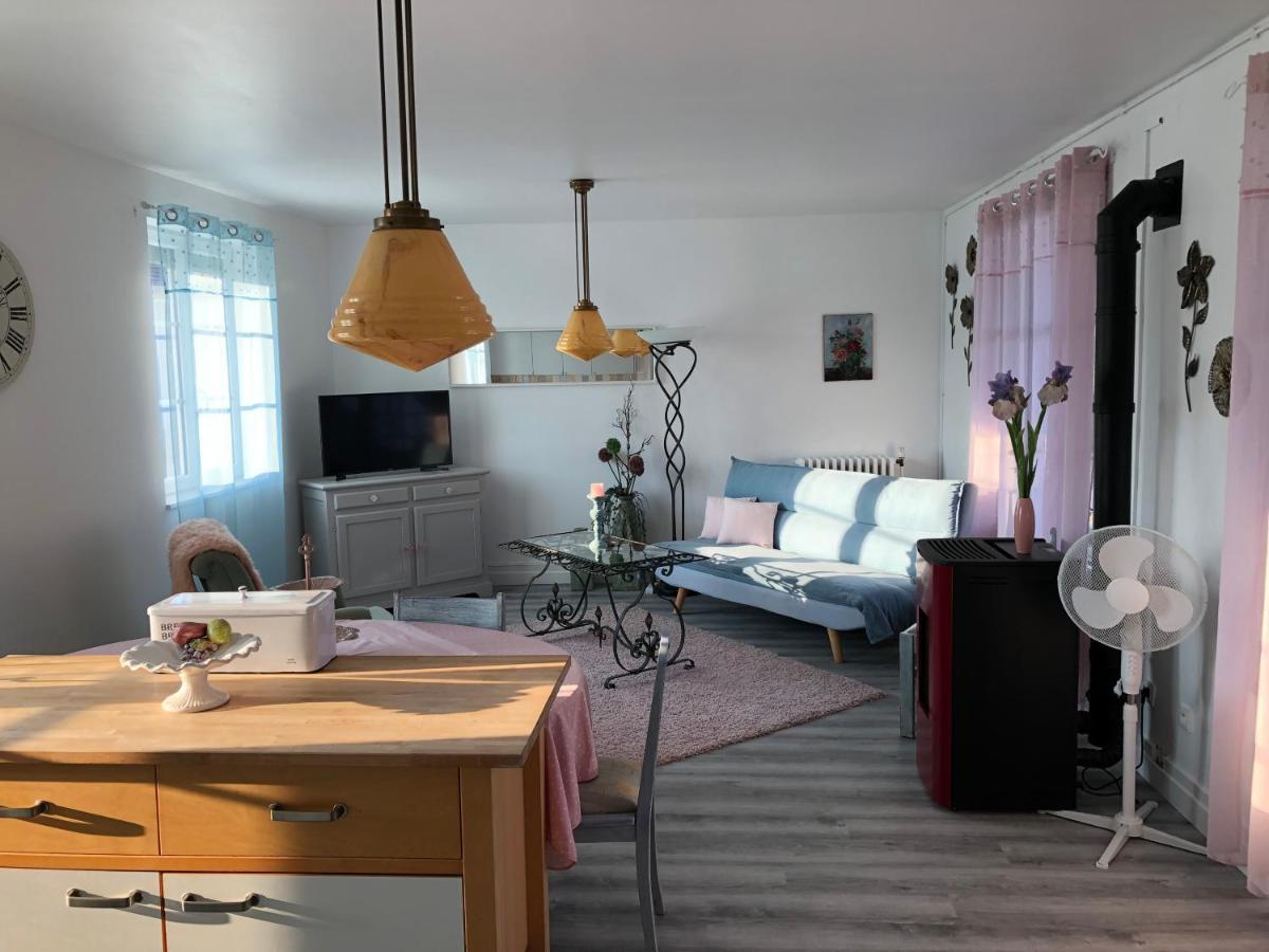 Appartement In Chateau Saint Claude An Der Saone Mantoche Εξωτερικό φωτογραφία